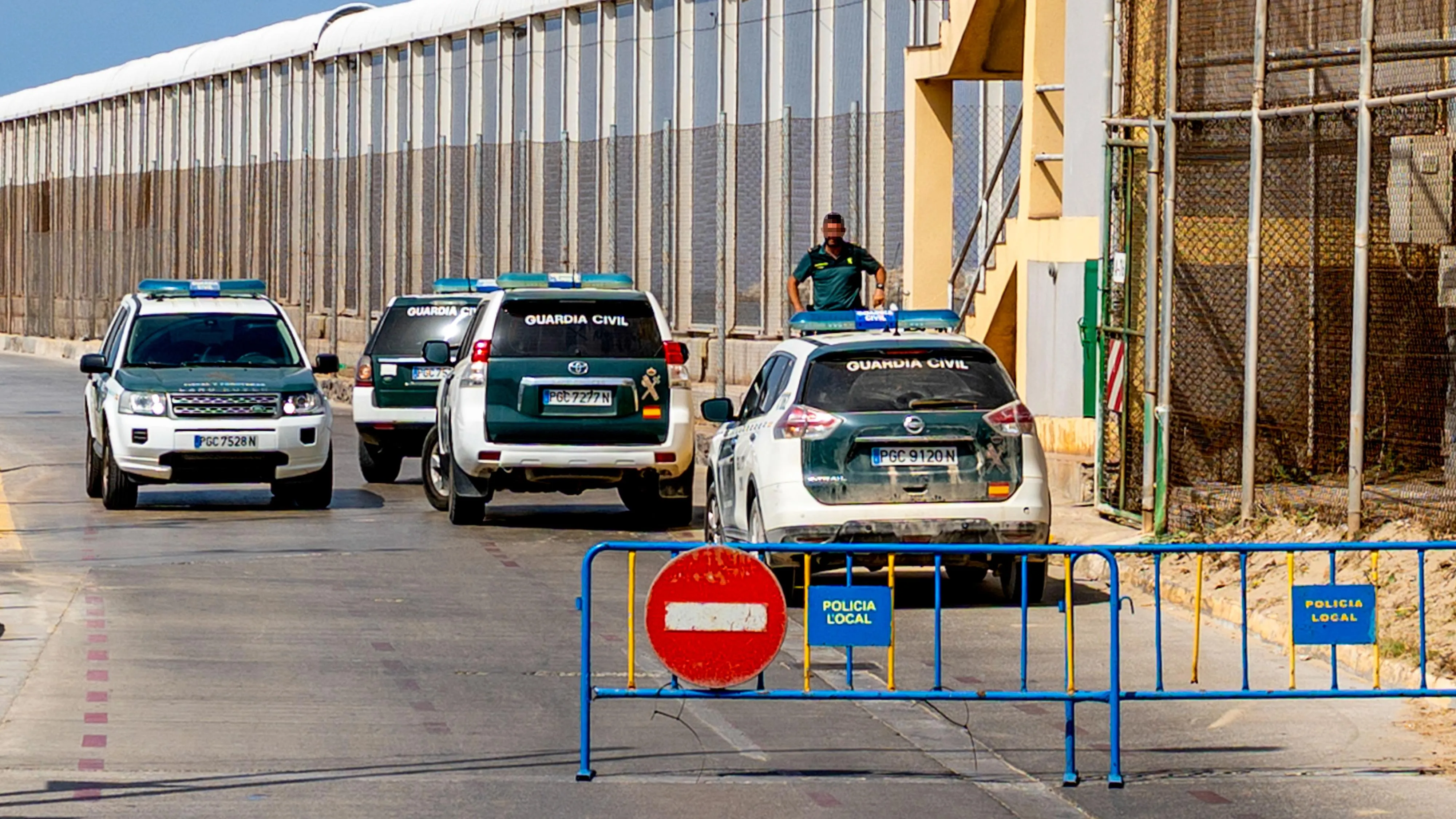 Spain Closes Border Crossing at Melilla Amid Migrant Crisis