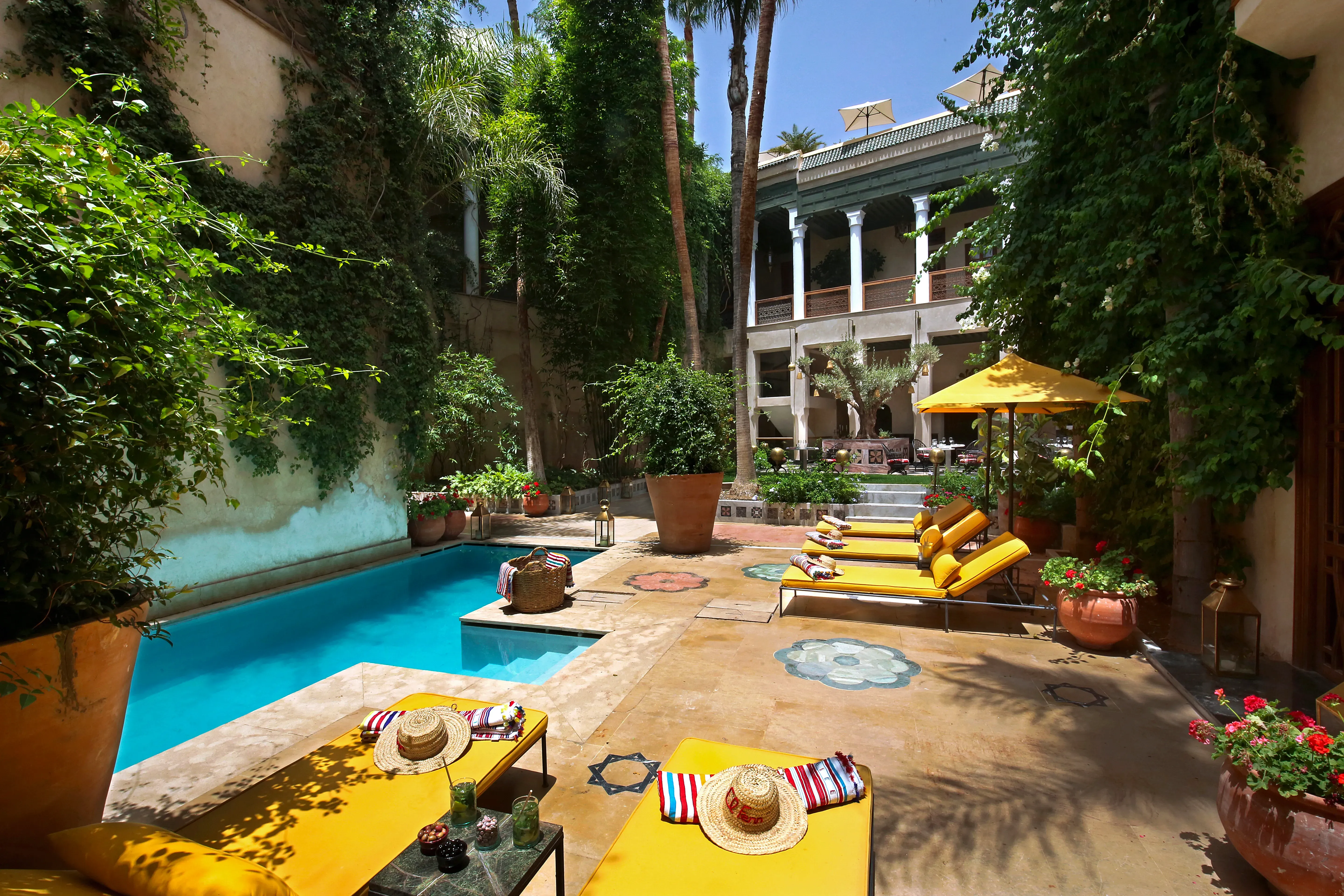 The Controversy Surrounding Keyless Hotels: A Solo Traveler's Perspective