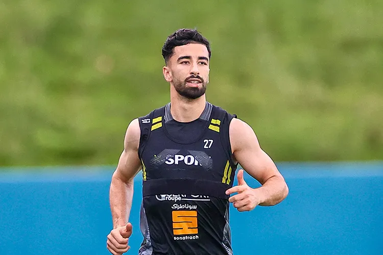Mohamed Amine Amoura's Uncertain Future Amidst Wolfsburg's Season Opener