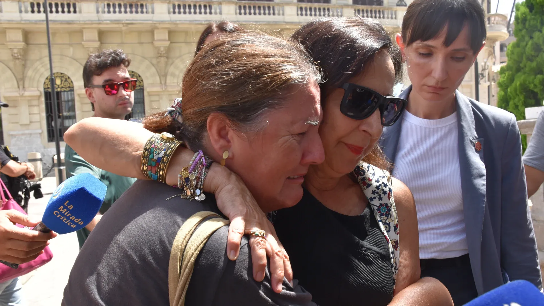 Sánchez's Vacation Amidst Moroccan Pressure on Ceuta and Melilla
