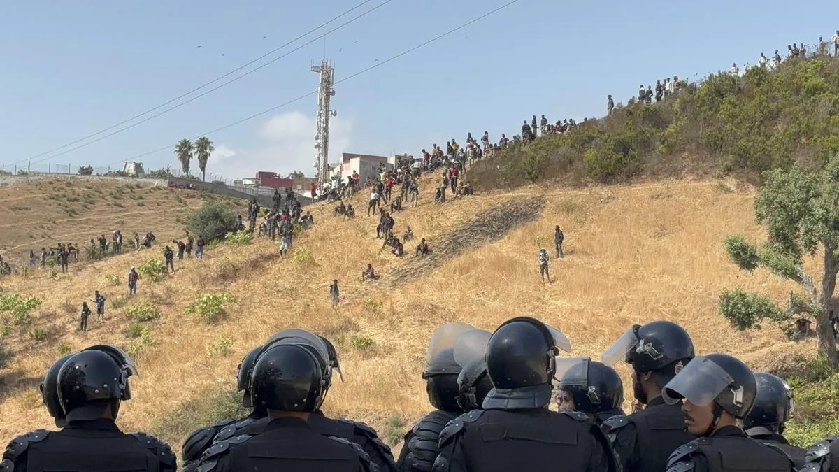 Moroccan Forces Thwart Migrant Crossing Attempts into Ceuta