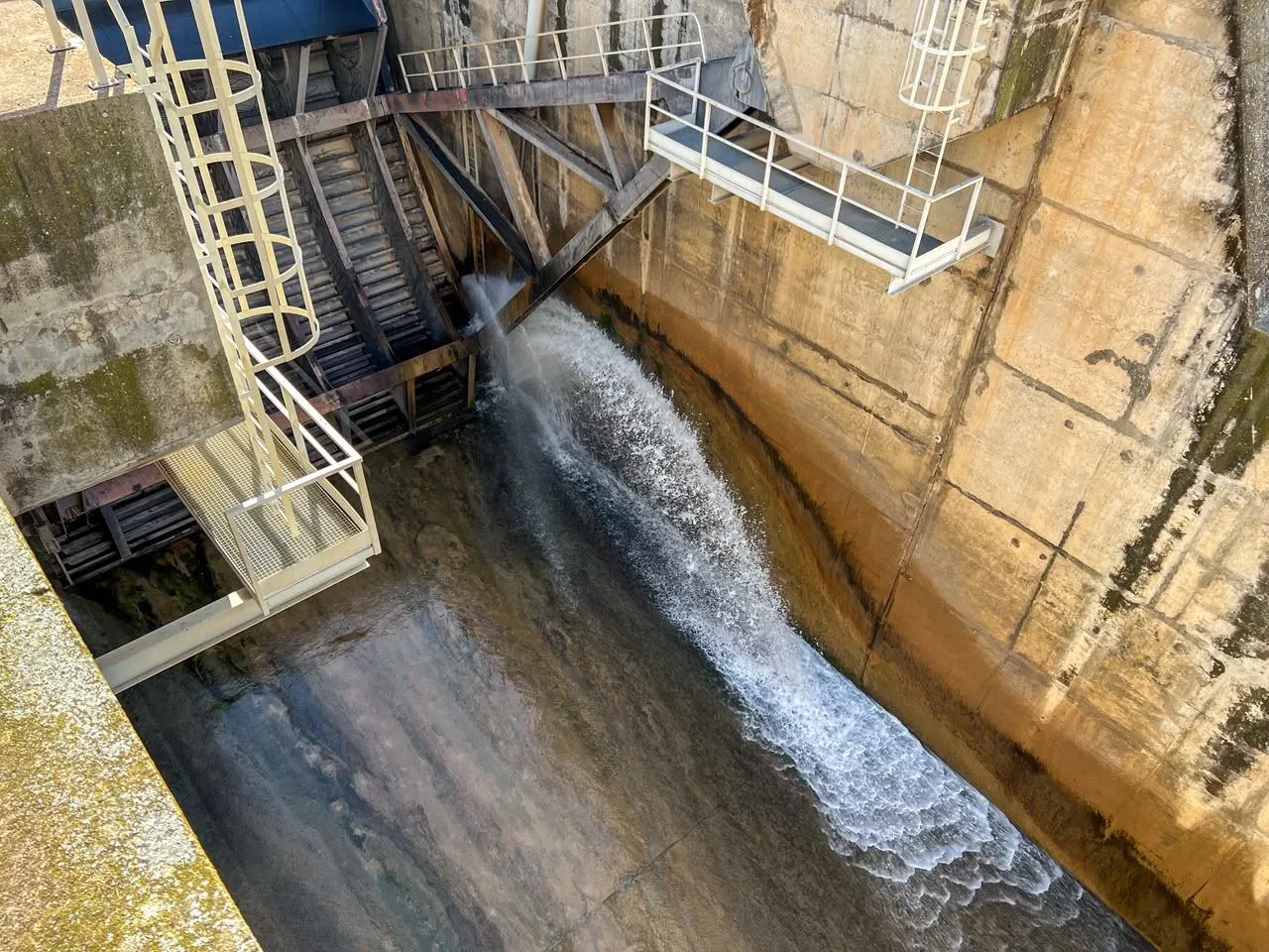 Exploring the Allal El Fassi Dam in Safi Province