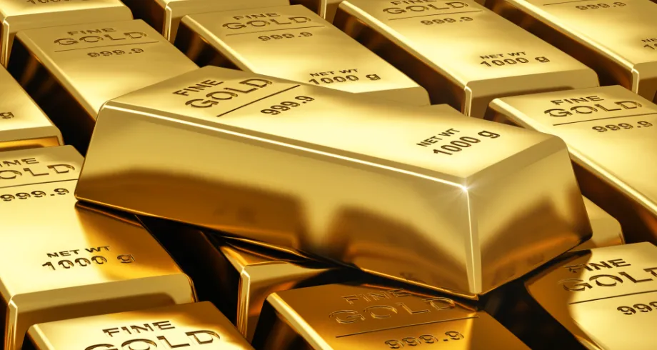 Gold Prices Surge Amid Economic Shifts