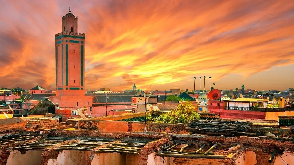 French Tourists Fall Victim to Scams in Morocco: An Alarming Trend