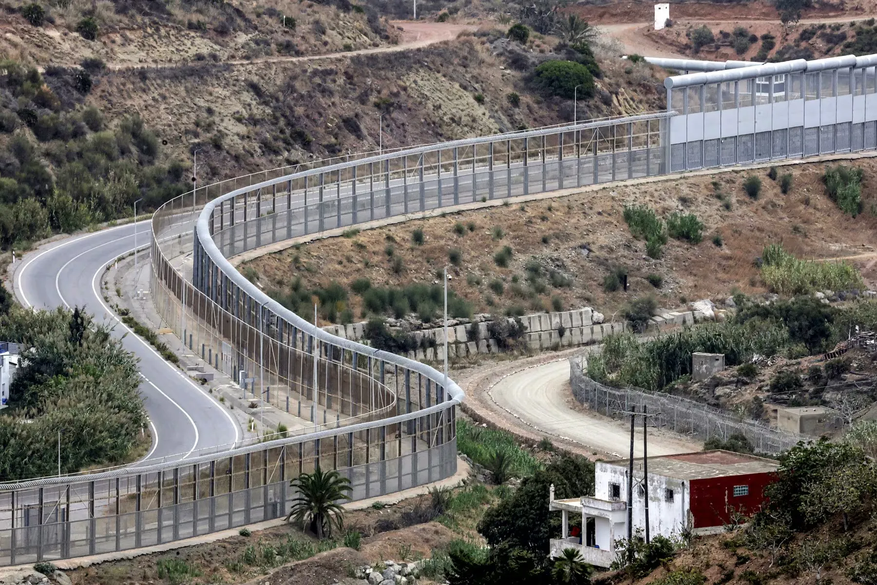 The Diplomatic Subtlety of Morocco: Cadi Ayyad and Al-Azafi in Historical Context
