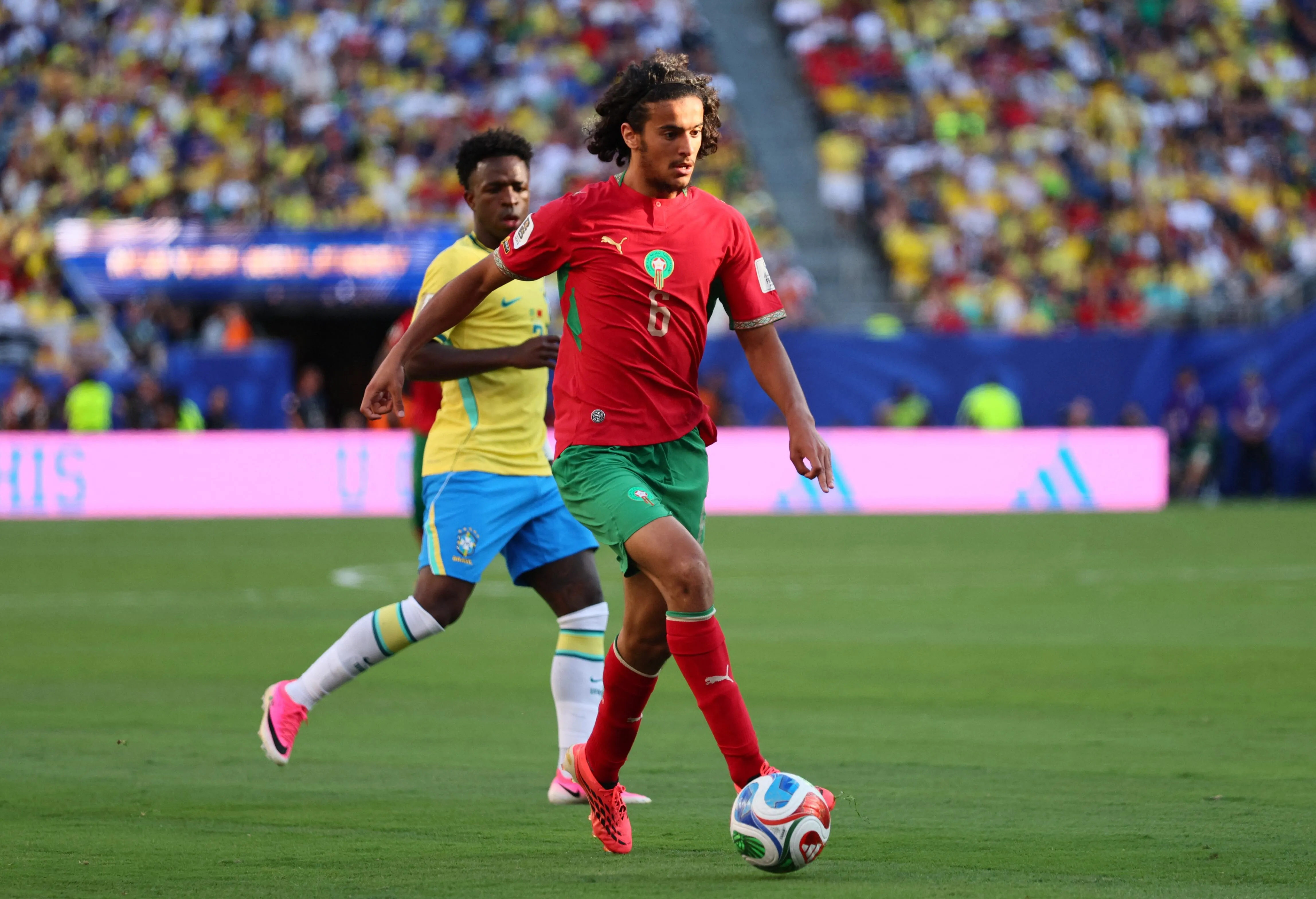 Manchester City Secures Moroccan Talent Ayyoub Bouaddi from Lille for £86 Million