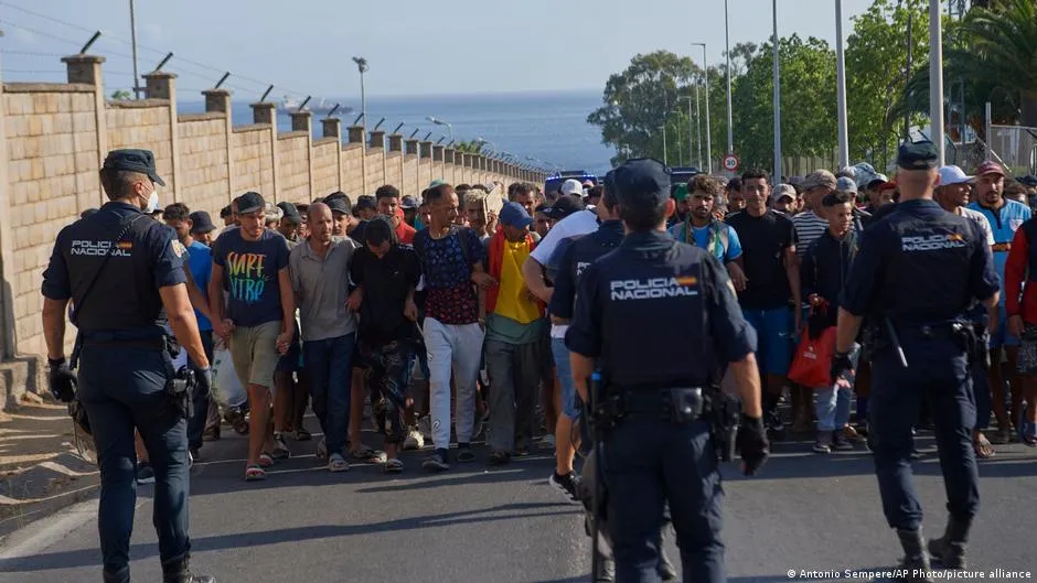 Tensions Rise in Ceuta: Four Immigrants Arrested for Attacking Soldiers