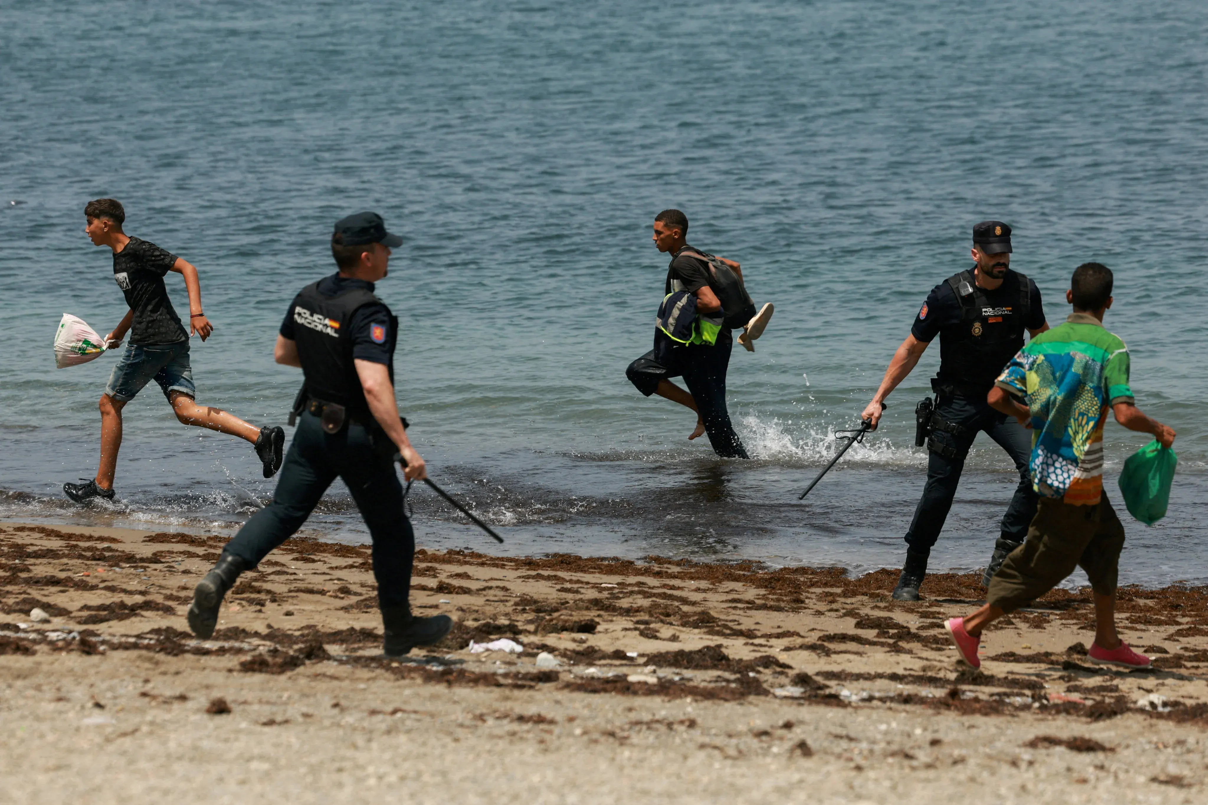 Spain's Prime Minister Points to Foreign Disinformation Amid Migrant Crisis