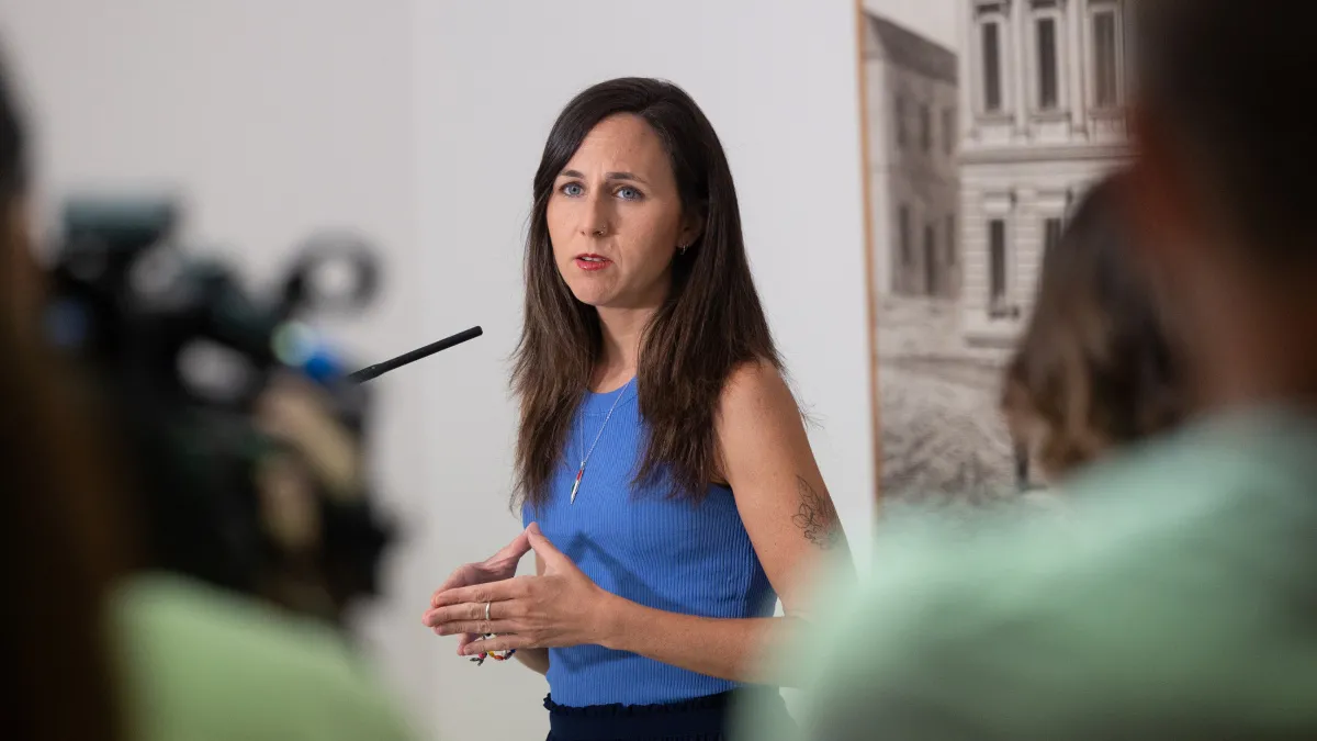 Podemos Criticizes Sánchez's Handling of Ceuta Migrant Crisis