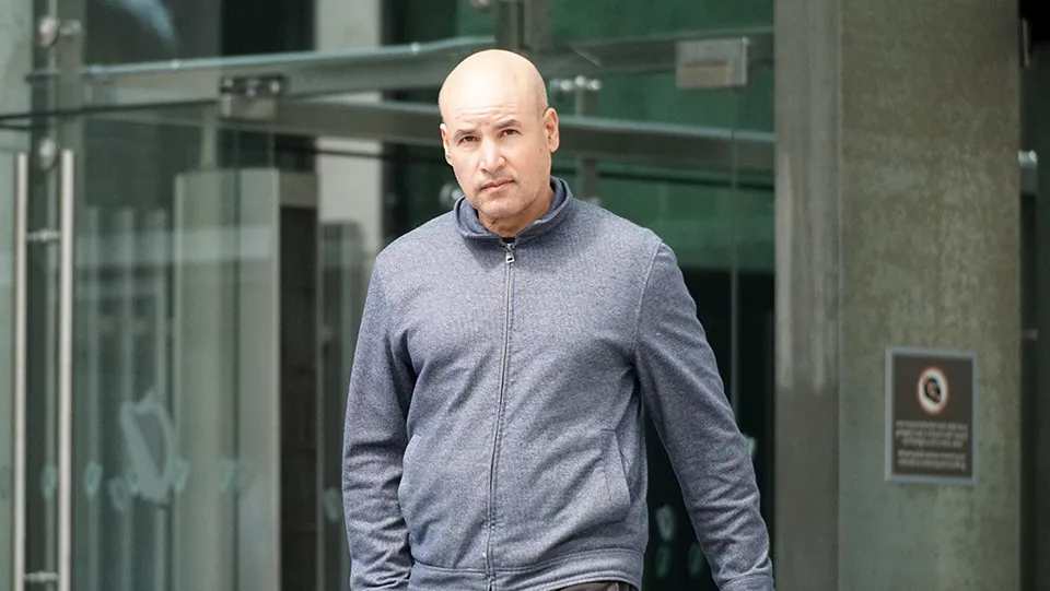 Judge Issues Arrest Warrant for Moroccan Man Arriving in Dún Laoghaire Without Passport