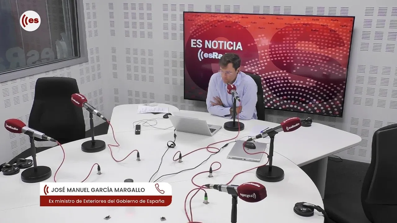 Margallo Accuses Morocco of Blackmailing Spain by Provoking Invasions