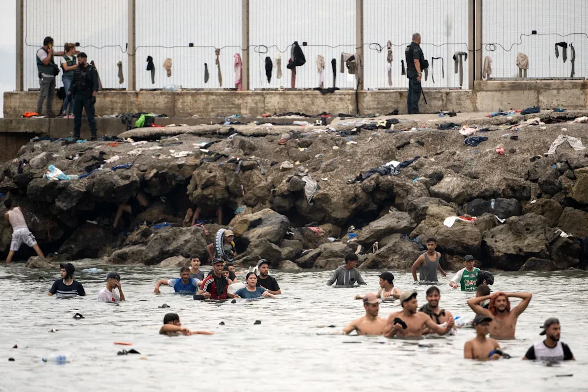 Spanish Interior Minister Seeks Clarification on Police Report Linking Morocco to Migrant Surge in Ceuta
