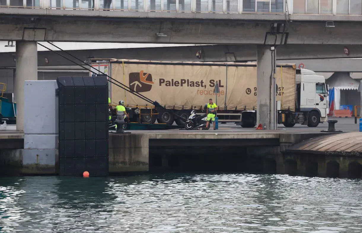Tragic Accident at Algeciras Port Claims Lives of Moroccan Mother and Daughter