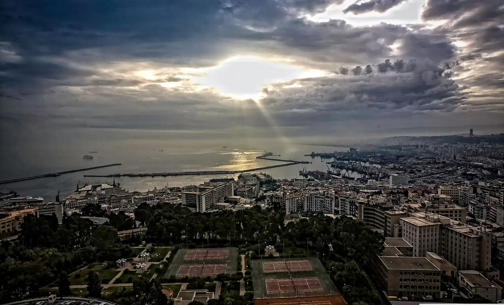 Alger Emerges as Top Summer Destination for French Travelers