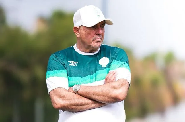 Nasreddine Nabi Takes Legal Action Against Raja Casablanca Over Unpaid Wages