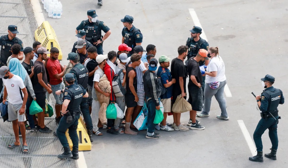 Moroccan Media Push Back Against Spanish Police Report on Migrant Surge