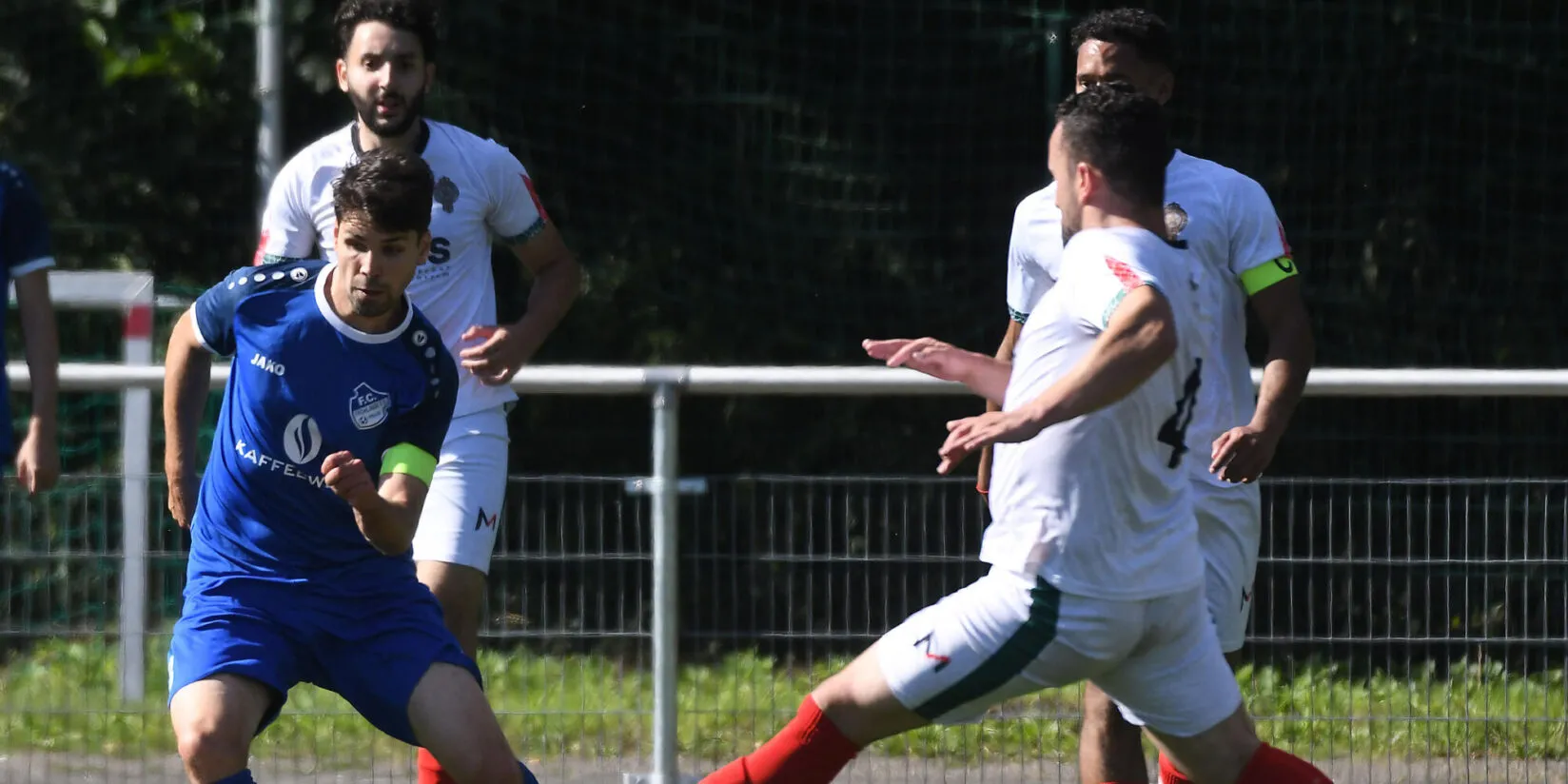 FC Frohlinde Dominates with a 6-0 Victory Despite Red Cards