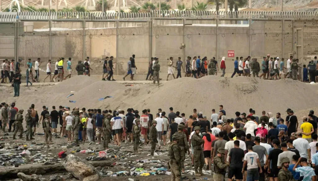 Spain Returns 21 Migrants to Morocco Accused of Assaulting Soldiers in Ceuta