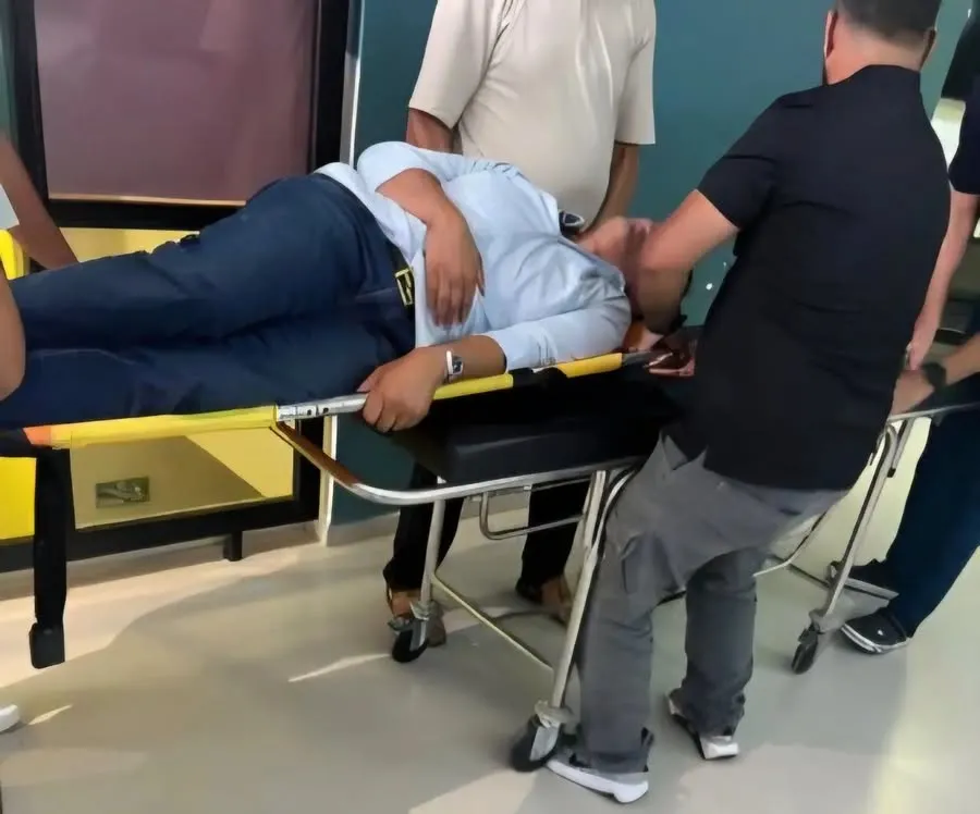 Mustafa Lakham Transferred to Hospital in Fes Following Sudden Health Crisis
