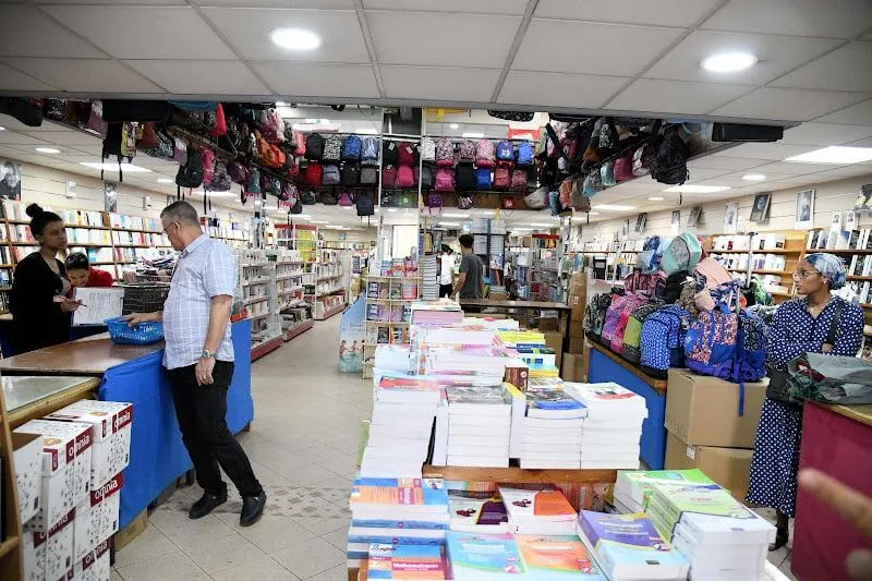 Back to School Rush Boosts Stationery Market in Fez