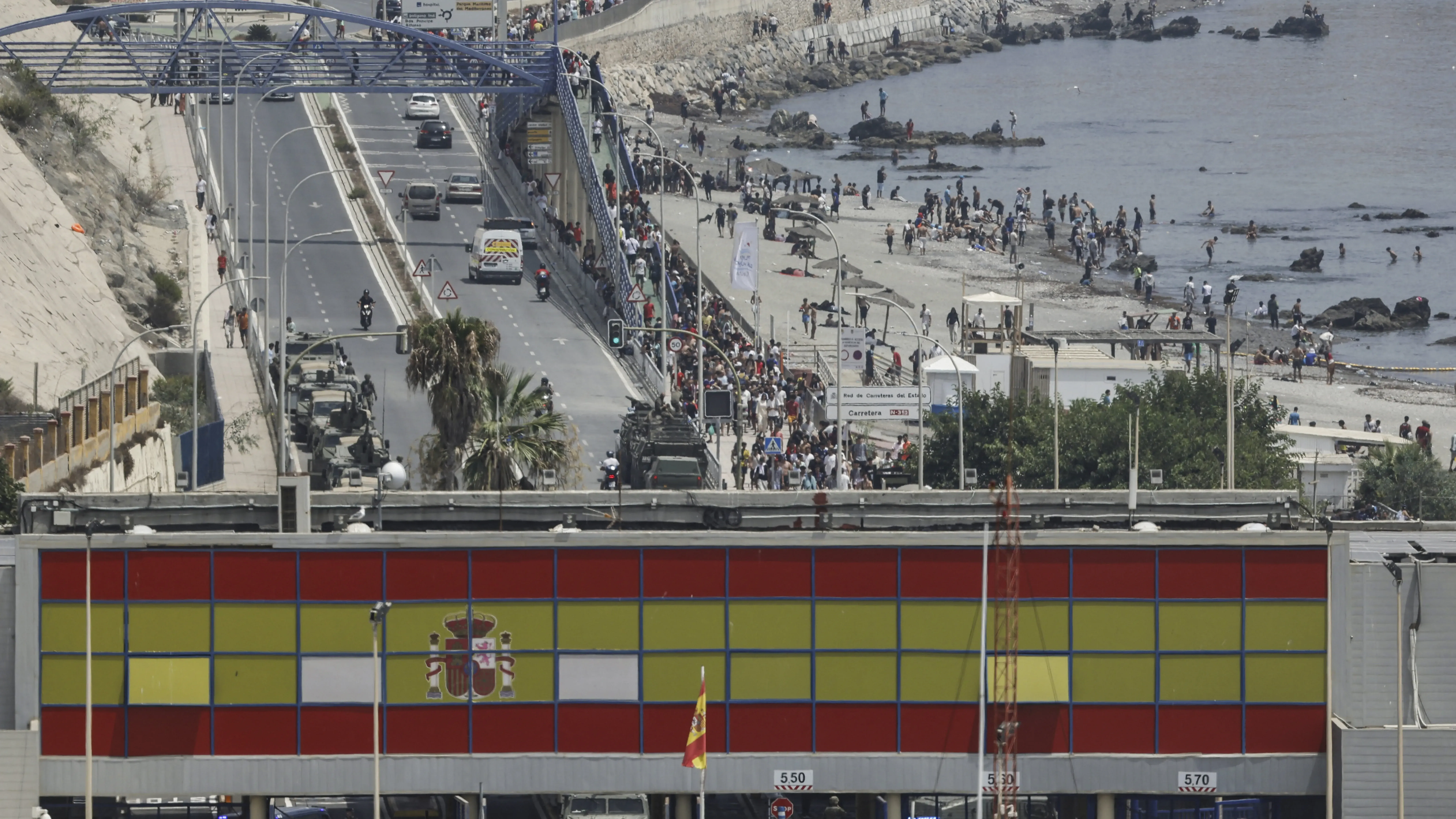 Spain Returns 21 Migrants to Morocco After Stone-Throwing Incident