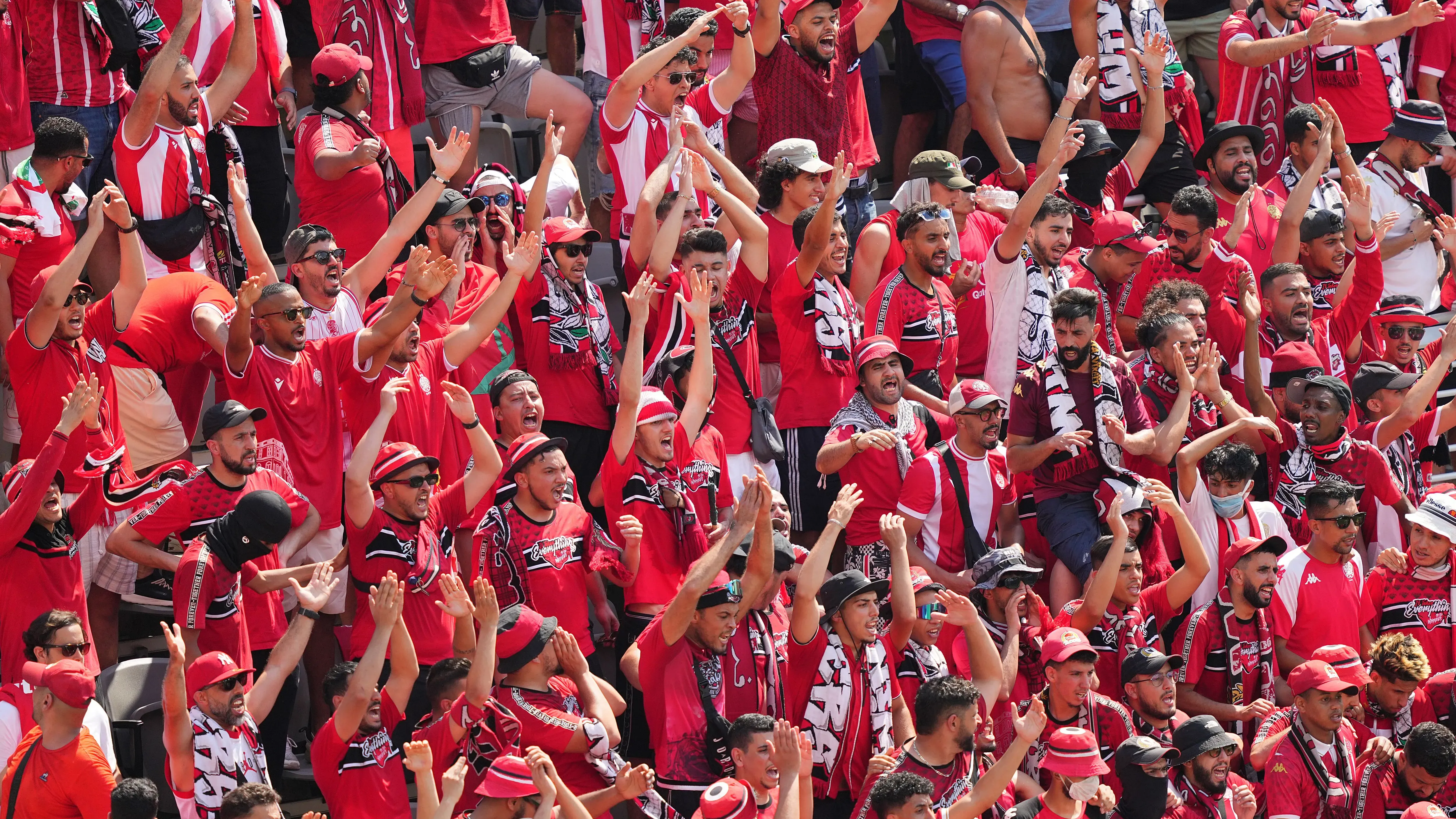 Concerns Rise Among Raja and Wydad Supporters: What’s Going On?