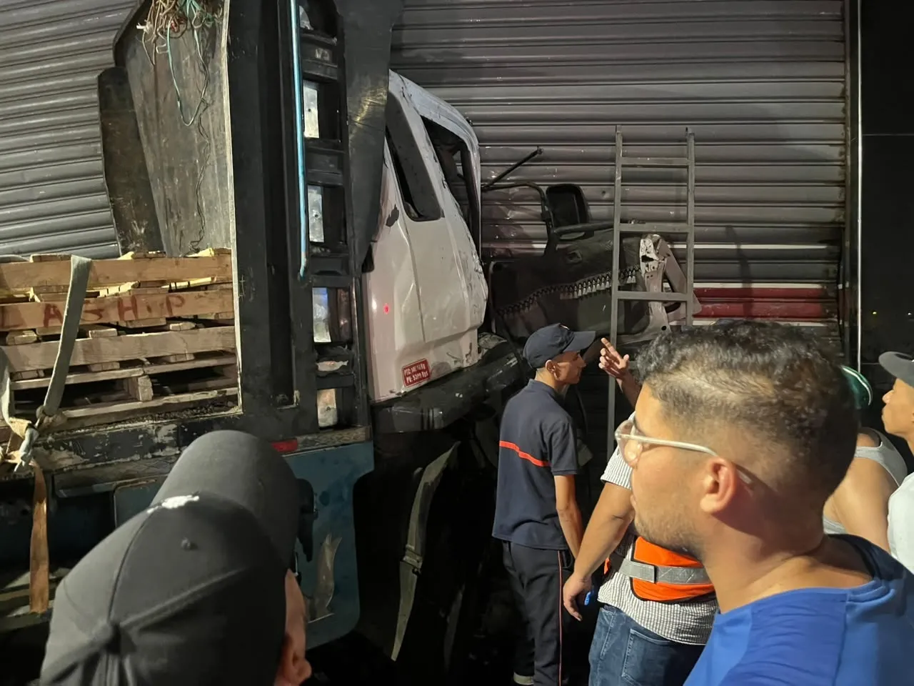 Tragic Incident in Fez: Driver of 'Out-of-Control Truck' Dies After Collision with Residential Building