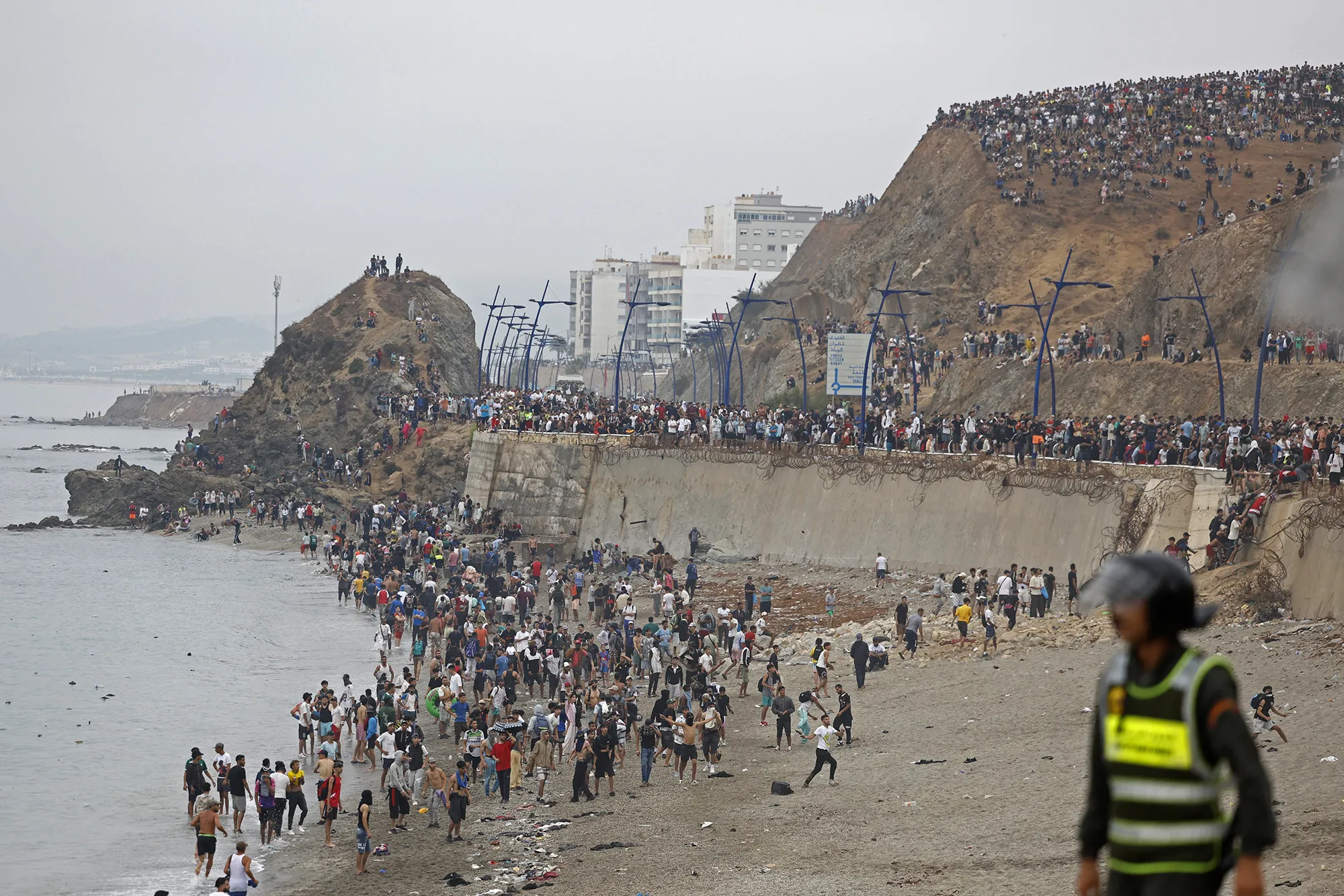 Spanish Intelligence Warns of Potential Migrant Surge in Ceuta