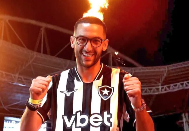 Hakim Ziyech Receives Heroic Welcome at Botafogo: A New Chapter in His Career