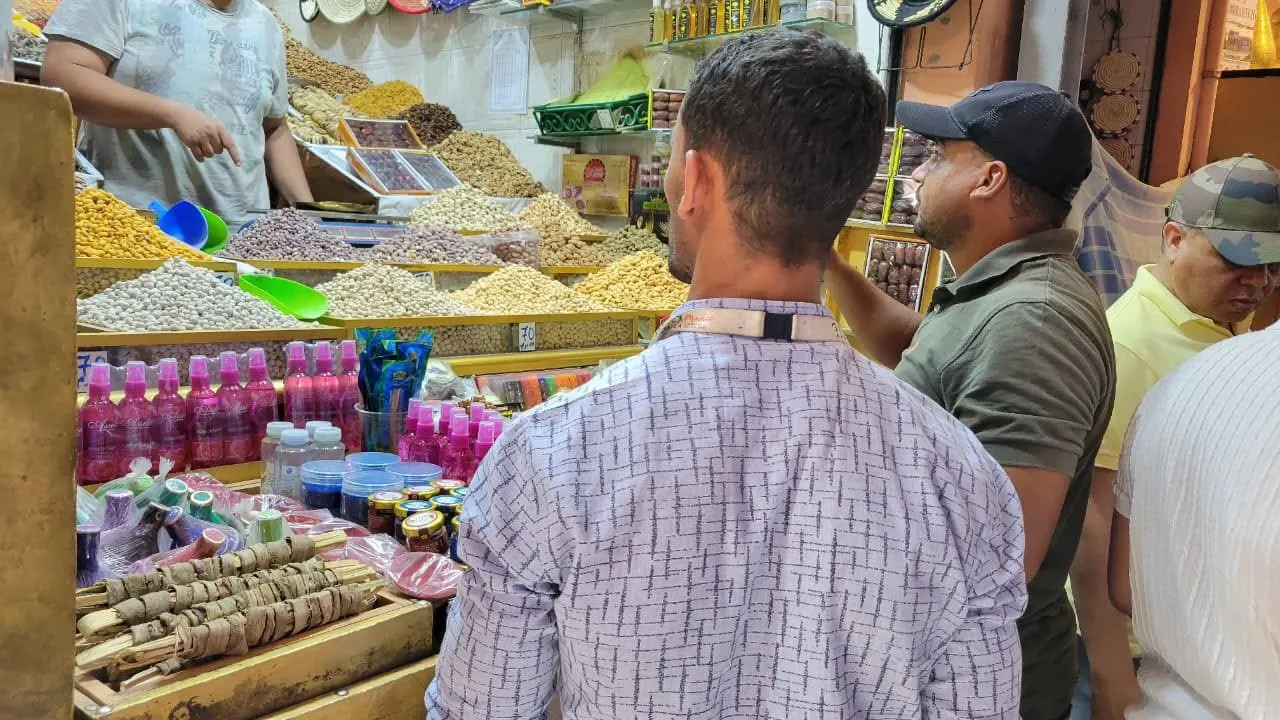 Closure of Dried Fruit Shops in Marrakech: A Response to Health Safety Violations