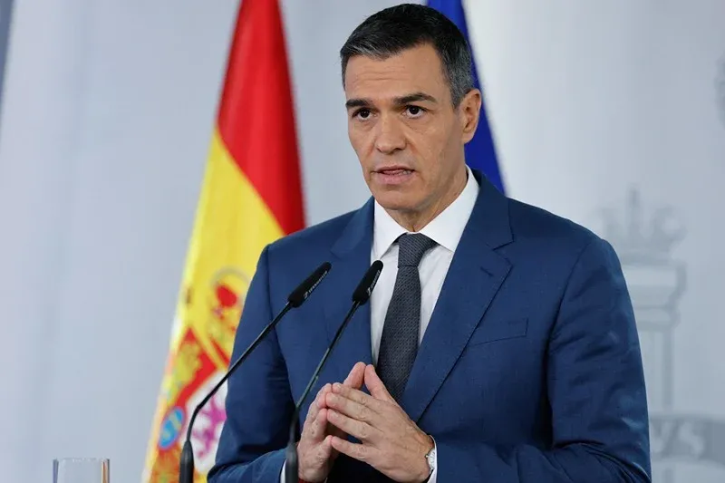 Spanish Prime Minister Dismisses Morocco's Role in Ceuta Migration Crisis