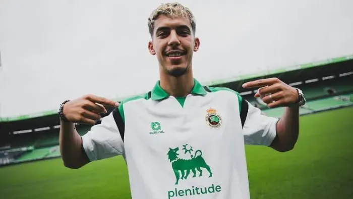 Moroccan Football Star Yasir Zabiri Revives His Career in Spain