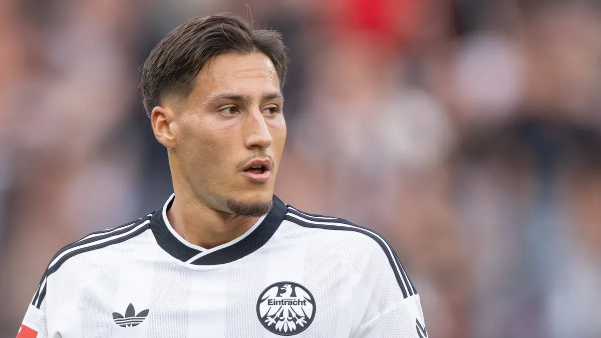 Younes Ebnoutalib's DFB Nomination Sparks Controversy in Morocco