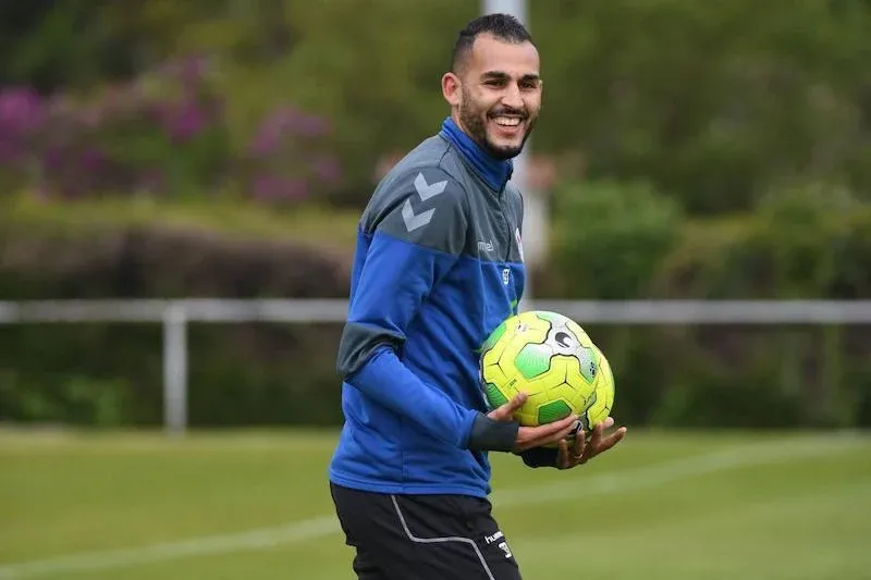Khalid Boutaib Bids Farewell to Football: A Career of Resilience and Achievement