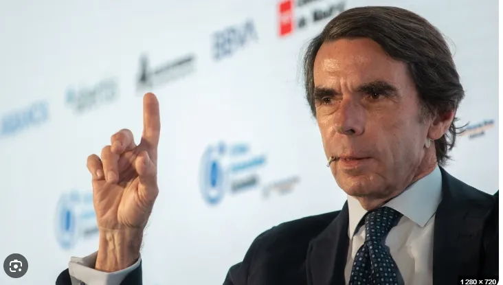 Aznar Calls for Militarization of Spain's Borders Amid Immigration Crisis