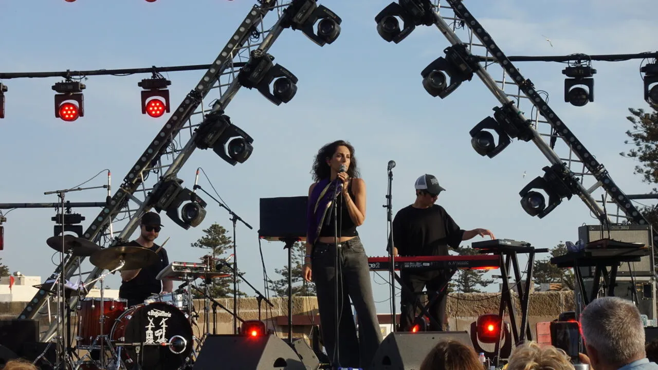 Yasmine Hamdan: A Graceful Storm of Emotion at the Gnaoua Festival