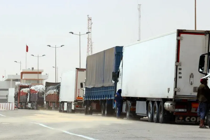 Moroccan Truckers Face Renewed Challenges at Rosso Border Crossing