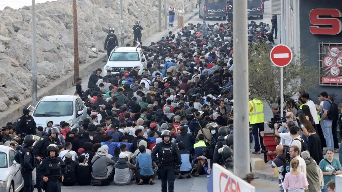 Crisis at Ceuta's Border: Over 70,000 Migrants Attempt Dangerous Crossing