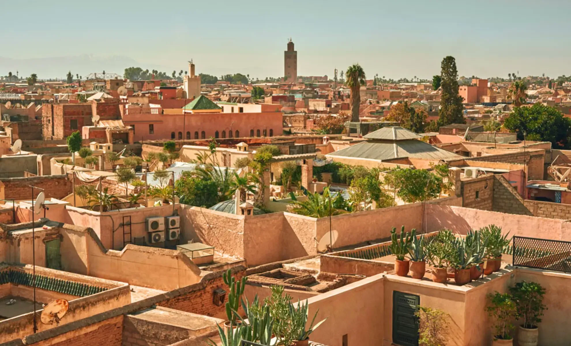Traveling After Summer: Discover Amazing Savings on Flights and Accommodations