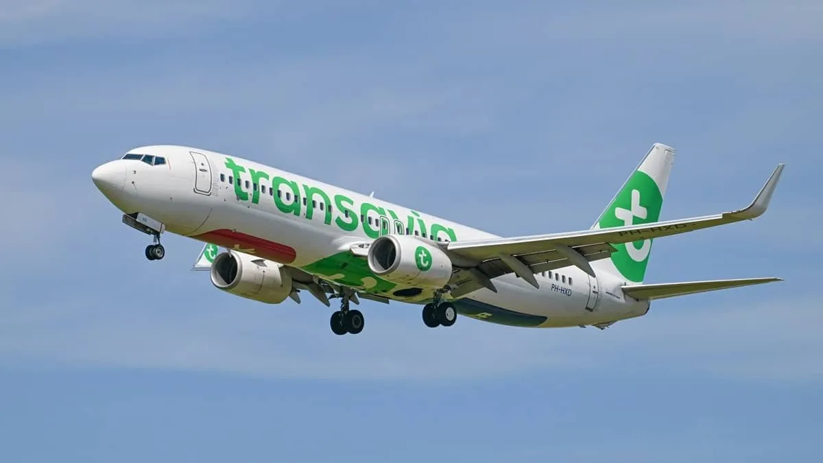 Algerian Woman Denied Boarding by Transavia at Orly Airport: A Testimony