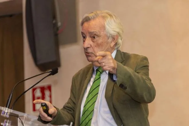 Jorge Dezcallar Critiques Spain's Handling of Morocco Crisis: 'It's Not a Migration Crisis'
