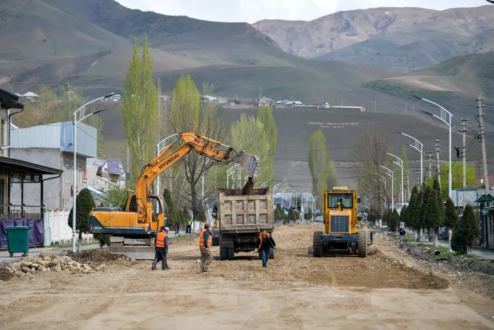 Kyrgyzstan Advances Infrastructure with Completion of Tash-Rabat Road Paving