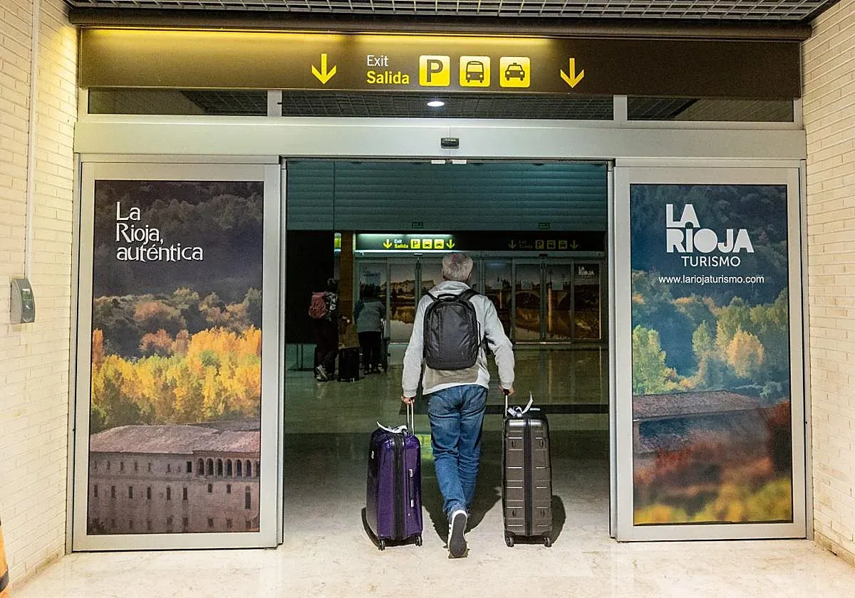 Exciting Flight Offers from La Rioja to European Destinations and Morocco for December Bridge