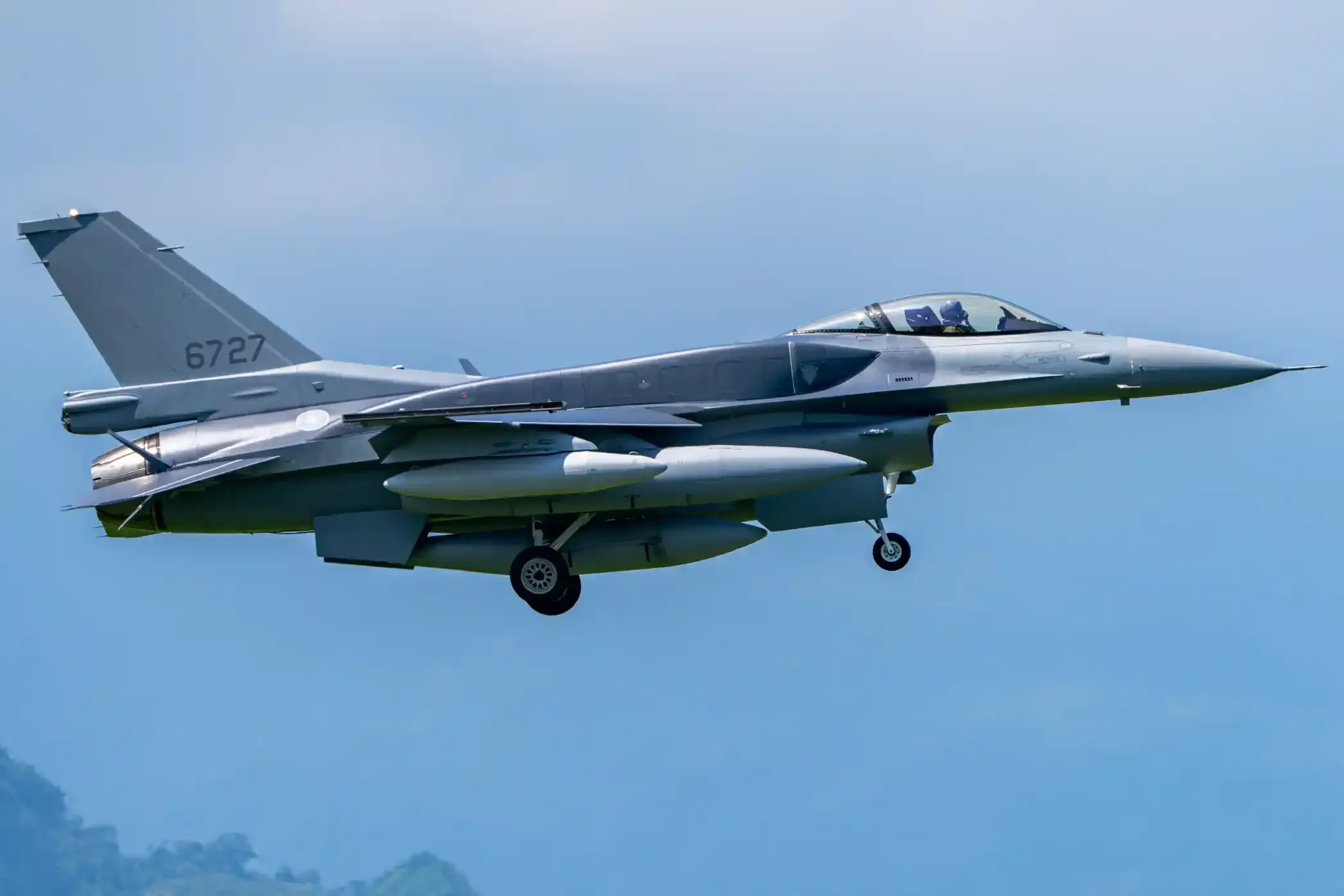Taiwan Receives First F-16V Block 70 Fighters Amid Morocco's Anticipation