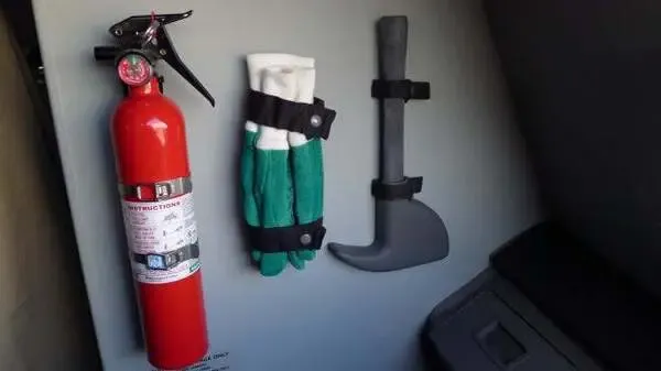A Life-Saving Axe Transformed into a Weapon: The Dubai Flydubai Incident