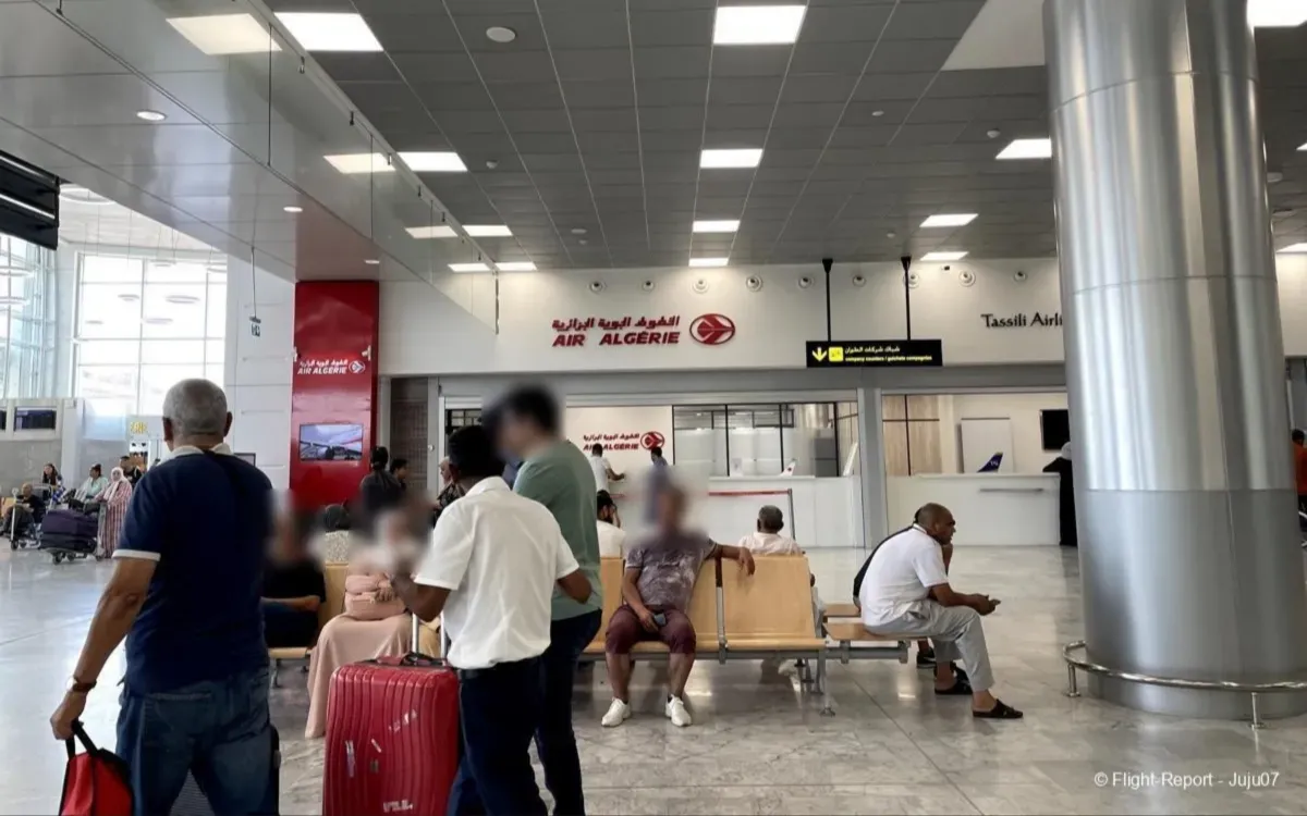Challenges Faced by Moroccan Travelers Entering Algeria Despite Family Visas