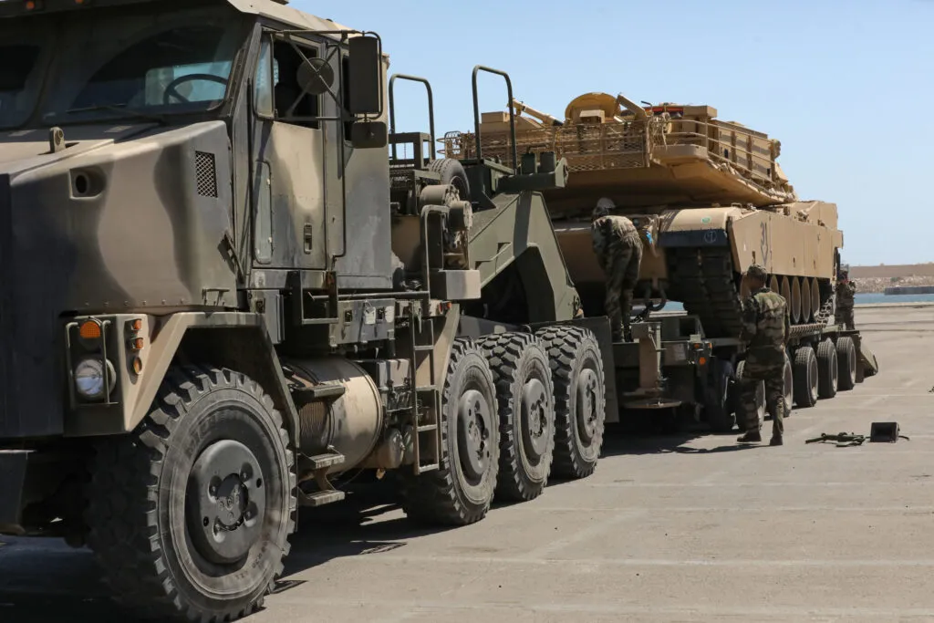 Morocco Expands Military Heavy Transport Capabilities with New Oshkosh Defense Contract