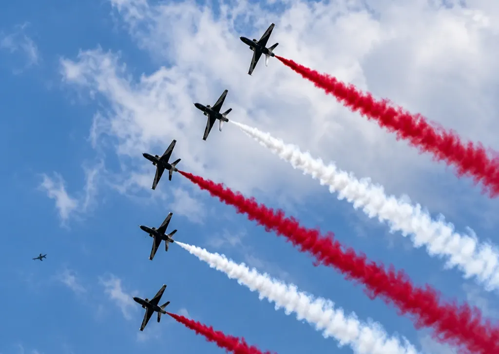Marrakech Sky Dazzles with Stunning Aerial Displays by Saudi Falcons and UAE Knights