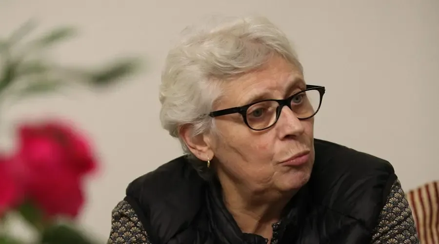 Marrakech Airport Denies Entry to Claude Mangin, Wife of Imprisoned Activist