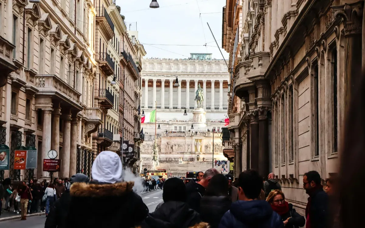 Moroccan Workers Face Pension Challenges Due to Italy's Delayed Agreement